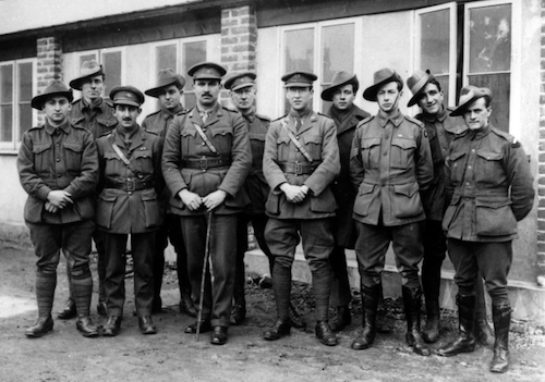A group of Australian Jewish soldiers outside the YMCA Jewish Soldiers Branch, 1919